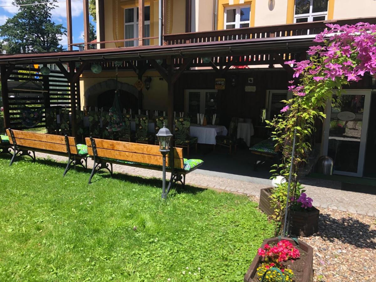 Hotel Bella Jelenia Gora Luaran gambar