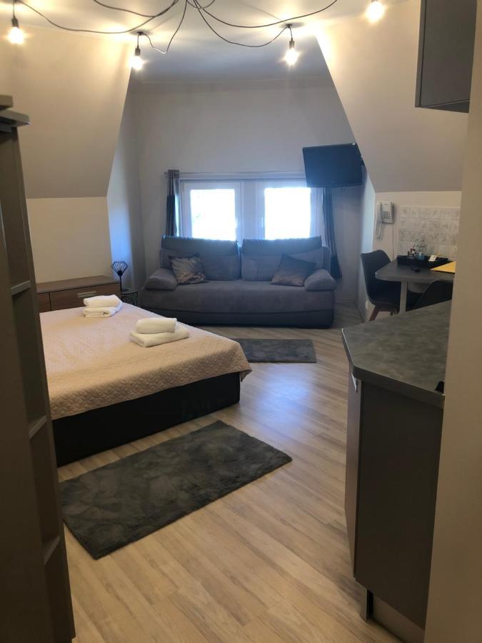 Hotel Bella Jelenia Gora Luaran gambar