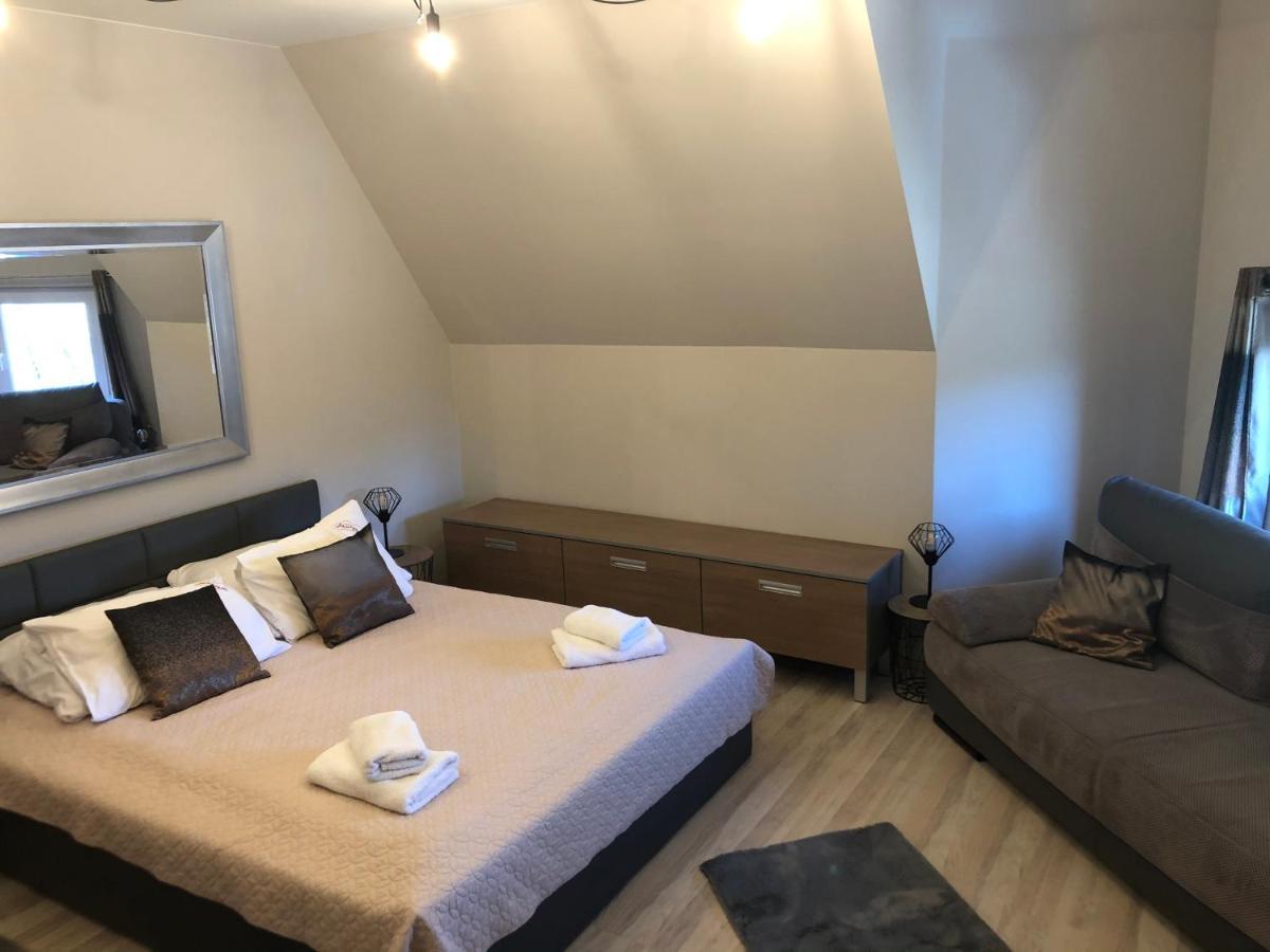 Hotel Bella Jelenia Gora Luaran gambar