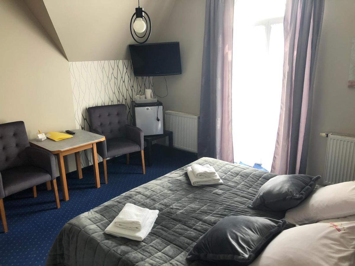 Hotel Bella Jelenia Gora Luaran gambar