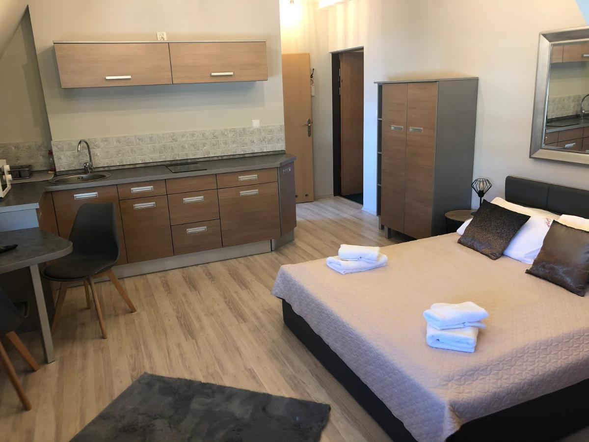 Hotel Bella Jelenia Gora Luaran gambar
