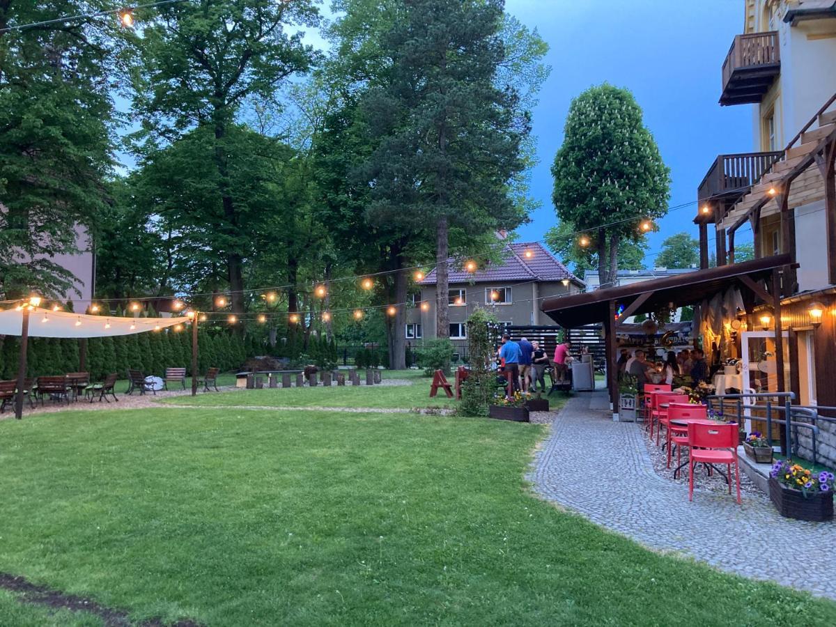Hotel Bella Jelenia Gora Luaran gambar