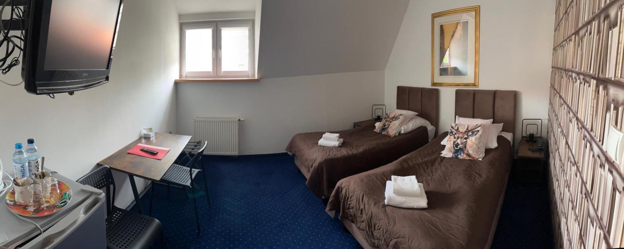 Hotel Bella Jelenia Gora Luaran gambar