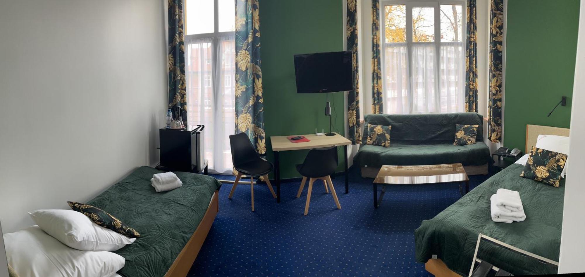 Hotel Bella Jelenia Gora Luaran gambar