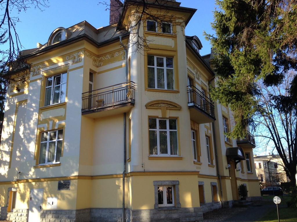 Hotel Bella Jelenia Gora Luaran gambar