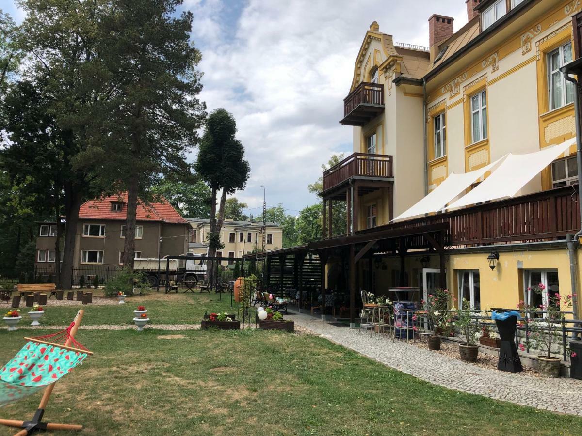Hotel Bella Jelenia Gora Luaran gambar