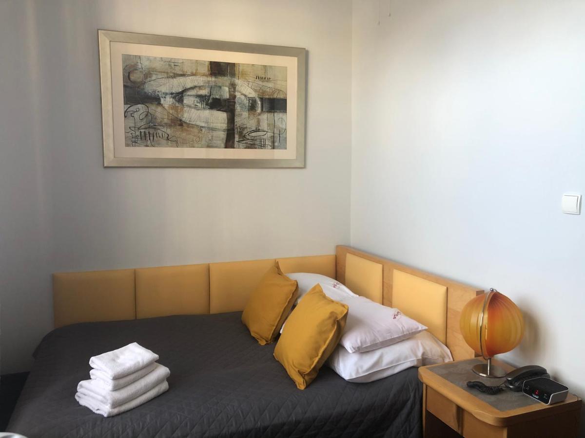 Hotel Bella Jelenia Gora Luaran gambar