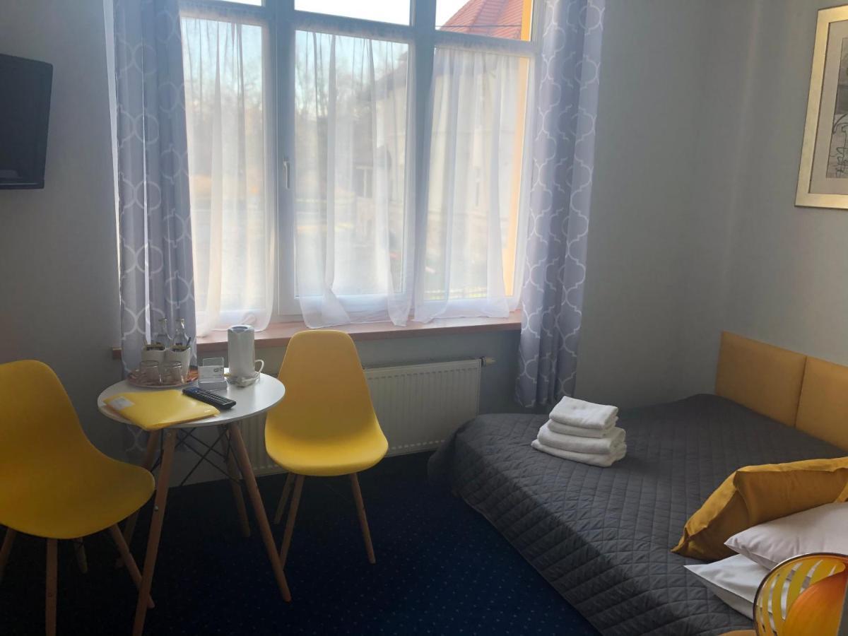 Hotel Bella Jelenia Gora Luaran gambar